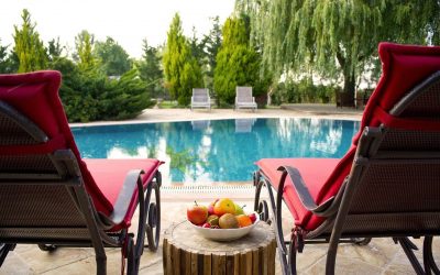 10 Ways to Maintain Outdoor Furniture
